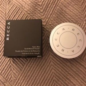 BECCA Hydra Mist Set & Refresh Powder